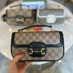 Why Replica Handbags Remain Popular Among Fashion Lovers