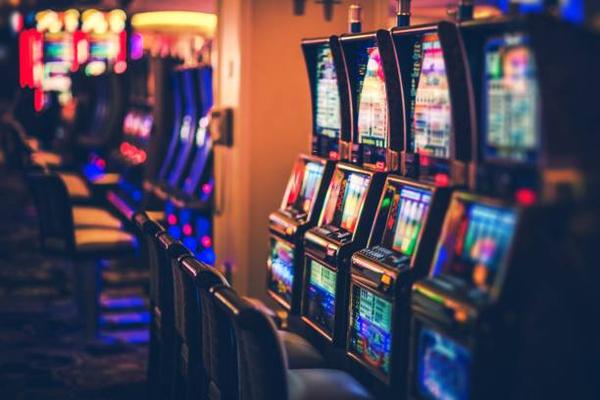 Find Progressive Jackpot Themes with เว็บคาสิโน for Slot Enthusiasts
